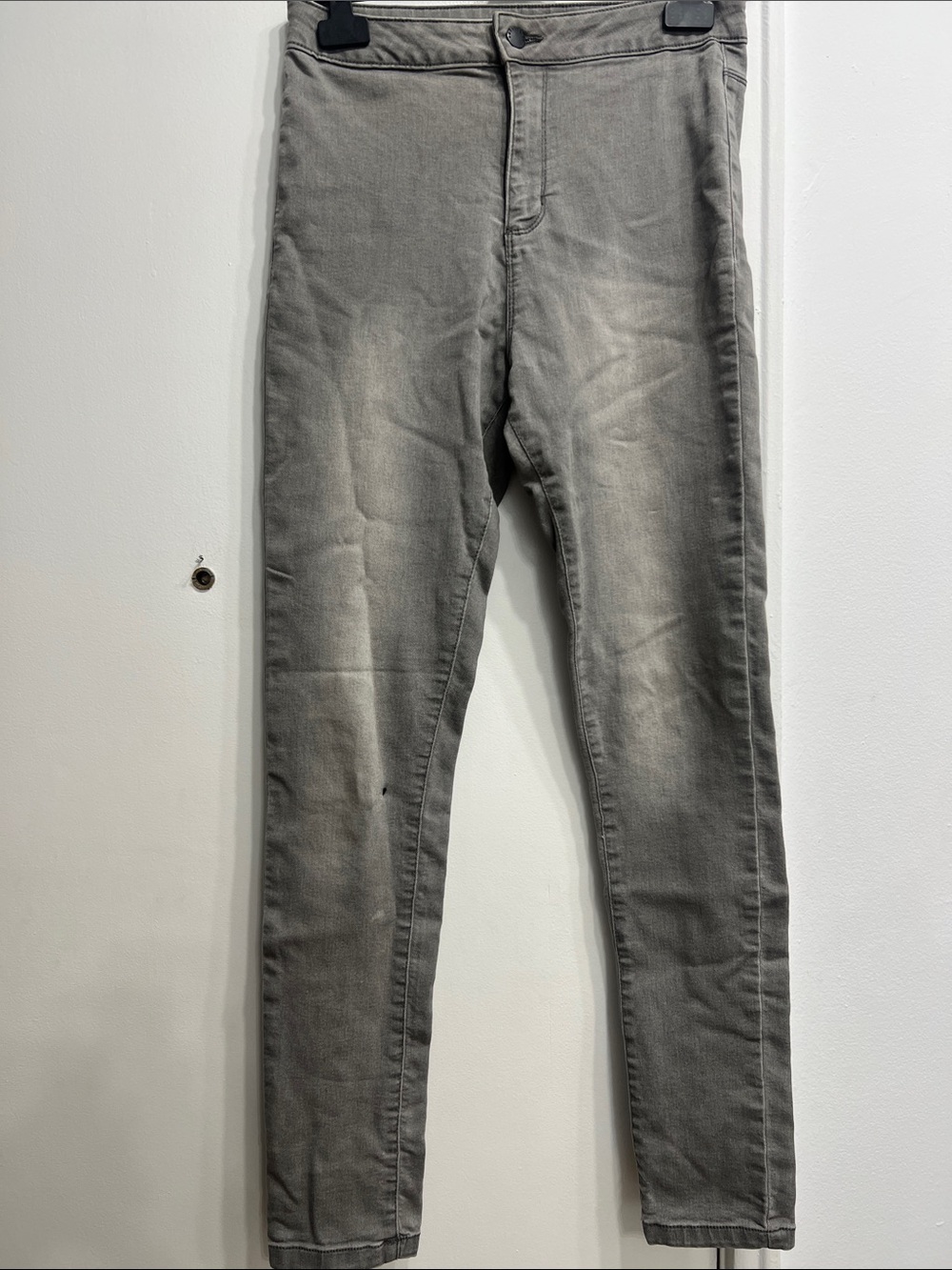 Forever 21 Men's Gray Slim Straight Jeans